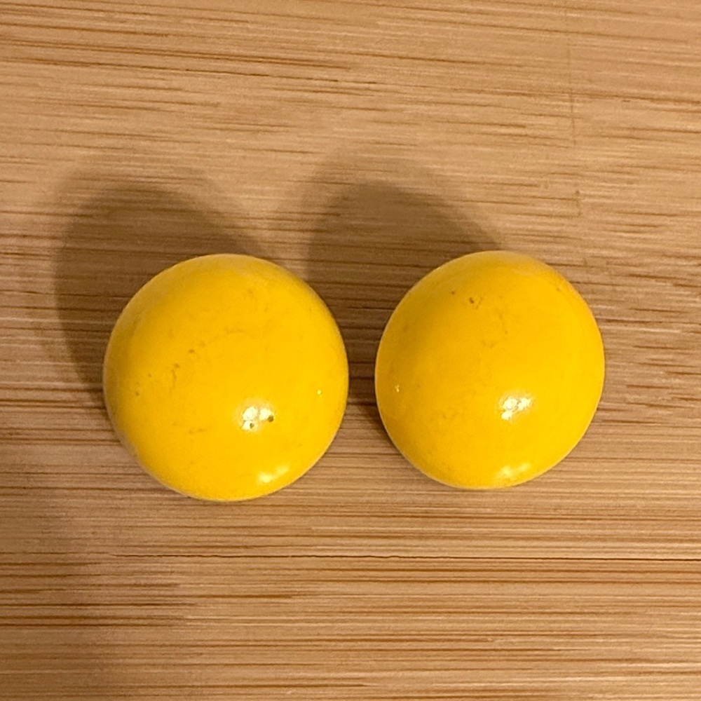 Vintage Yellow & Gold Clip-On Earrings